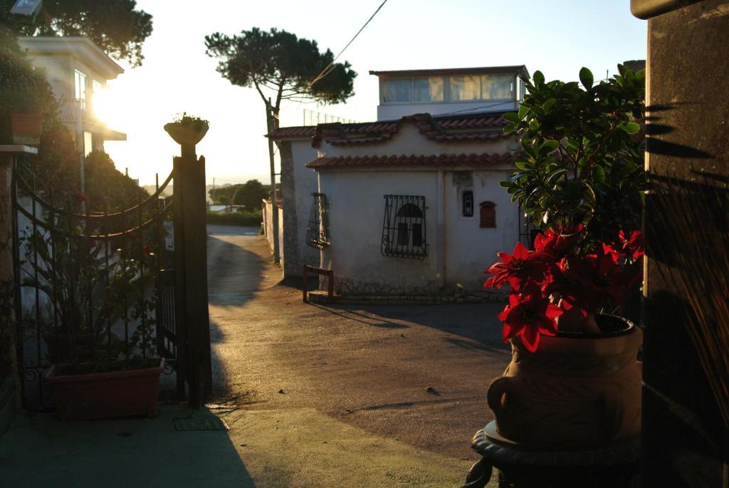 Hotel Casafort Pozzuoli Bagian luar foto