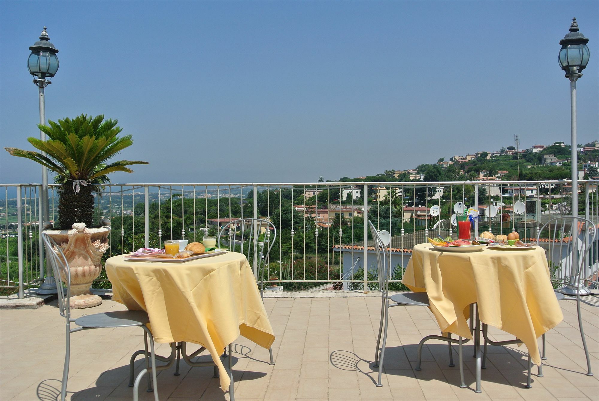Hotel Casafort Pozzuoli Bagian luar foto